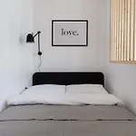 Hook Old Town Apartment *